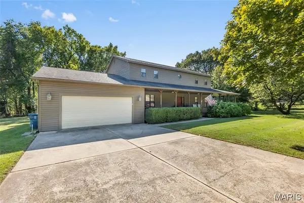 18328 Lake Circle Drive, Dexter, MO 63841