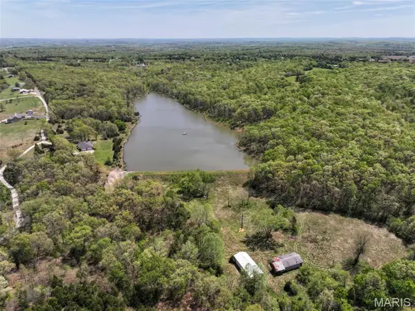 2551 Yellow Rock Road, De Soto, MO 63020