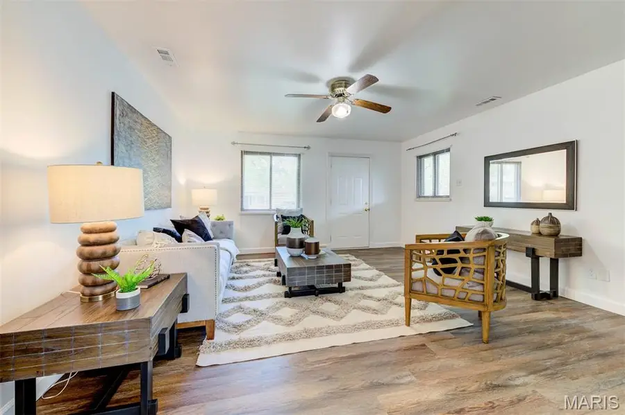 9462 Margo Ann Lane, Saint Louis, MO 63134 - #2