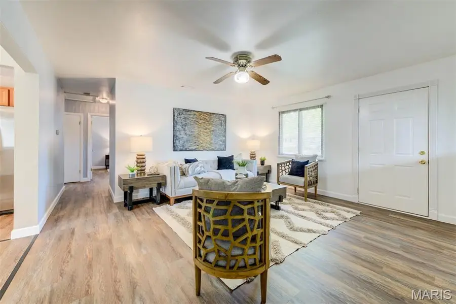 9462 Margo Ann Lane, Saint Louis, MO 63134 - #3