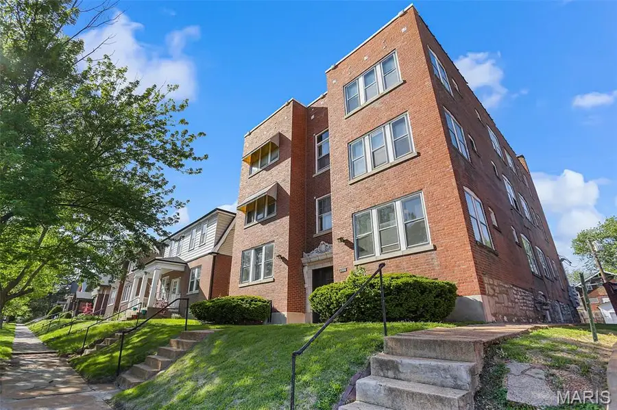 4909 Lansdowne Avenue, Saint Louis, MO 63109 - #2