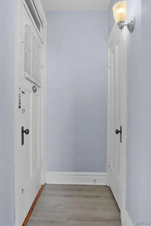 4909 Lansdowne Avenue, Saint Louis, MO 63109 - #3