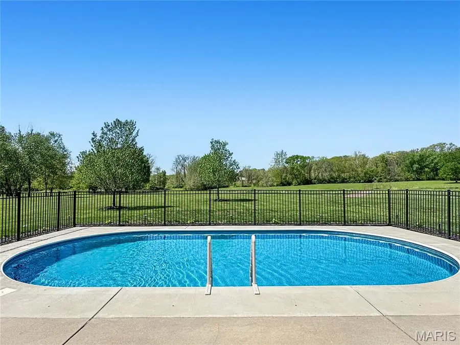 18 Forest Hills Drive, Washington, MO 63090 - #2