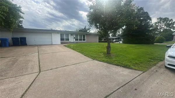 1870 Flicker Drive, Florissant, MO 63031