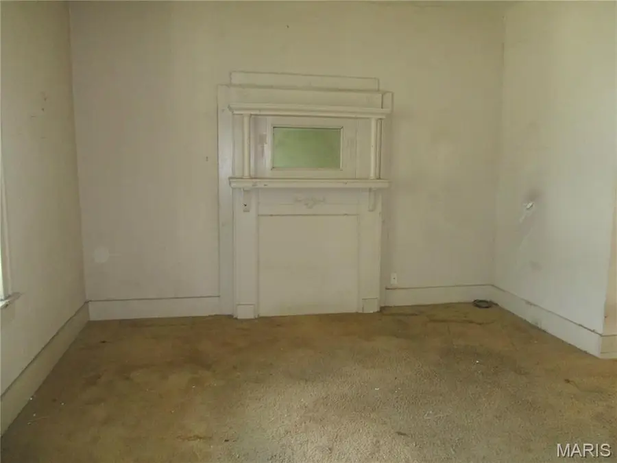 7035 Glades Avenue, Saint Louis, MO 63117 - #3