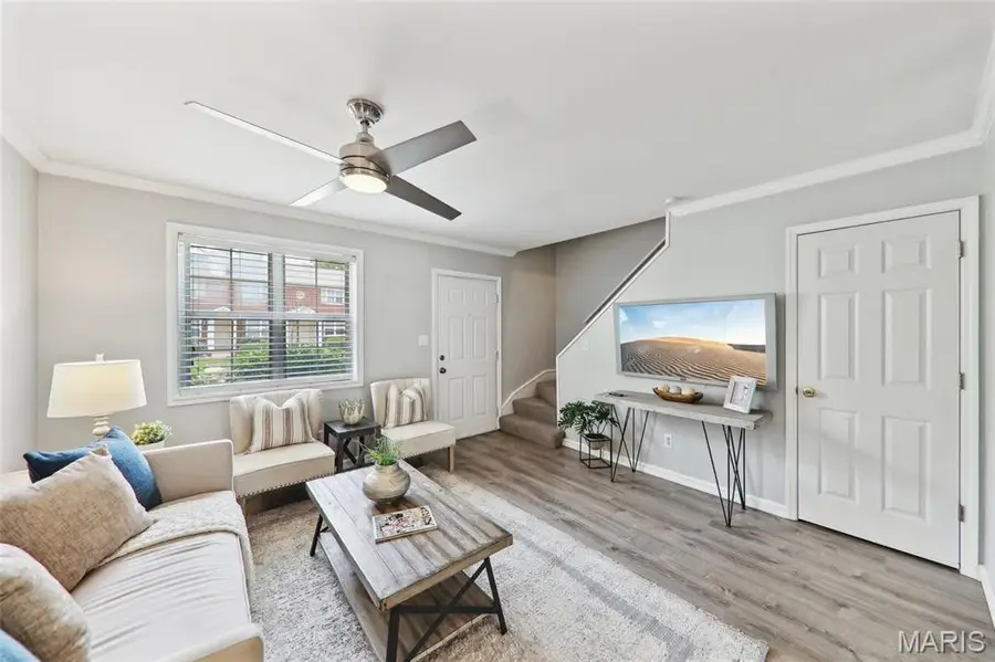 8854 Flamingo Court, Saint Louis, MO 63144 - #3