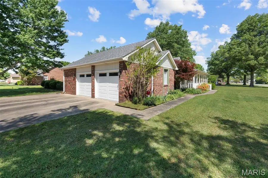 1001 Euclid Drive, Sikeston, MO 63801 - #2