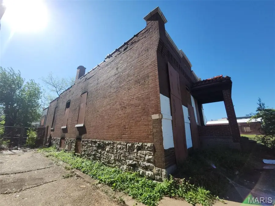 4712 Gravois Avenue, Saint Louis, MO 63116 - #2