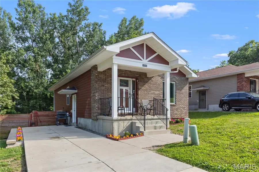 10068 Lookaway Drive, Saint Louis, MO 63137 - #2