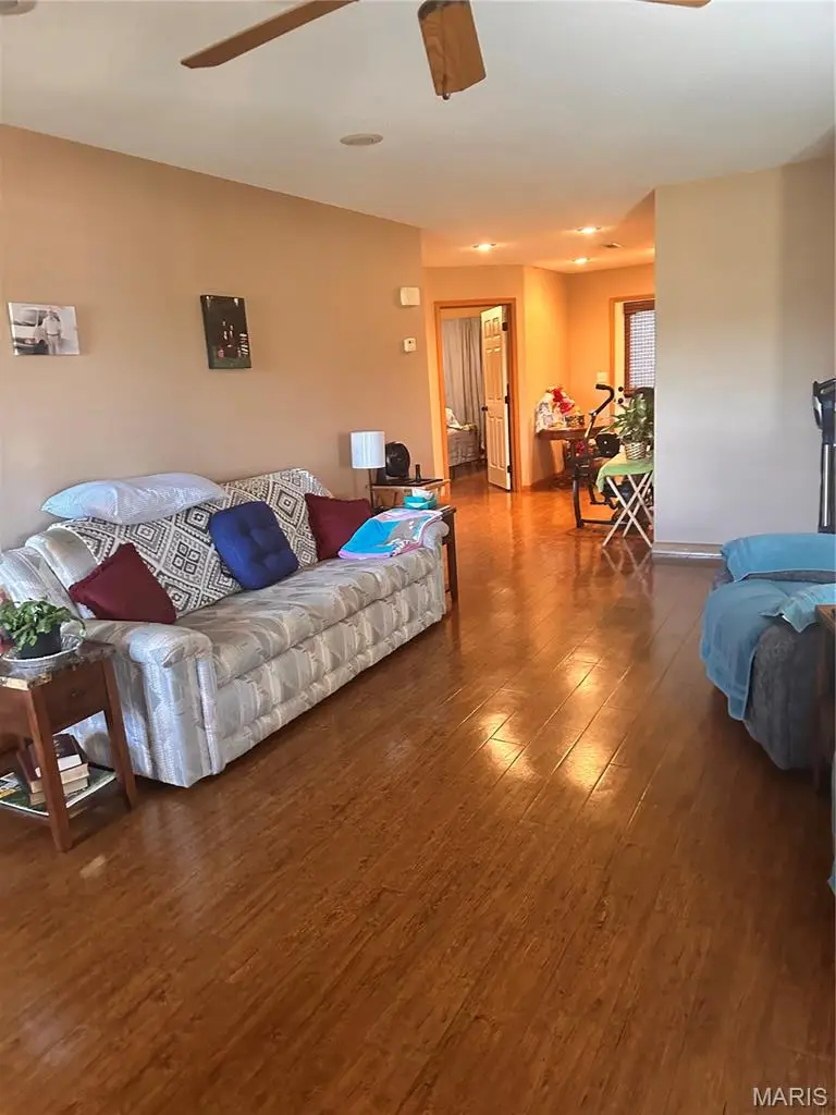 387/389 W Deerwood Drive, Jackson, MO 63755 - #3