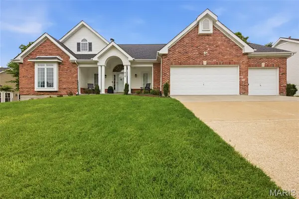 610 Dartmouth Crest Drive, Wildwood, MO 63011