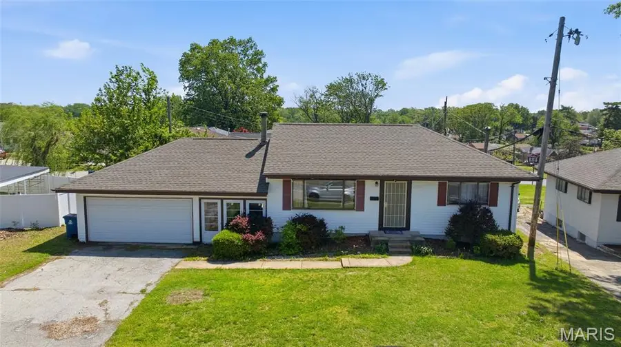 2430 Telegraph Road, Saint Louis, MO 63125 - #2