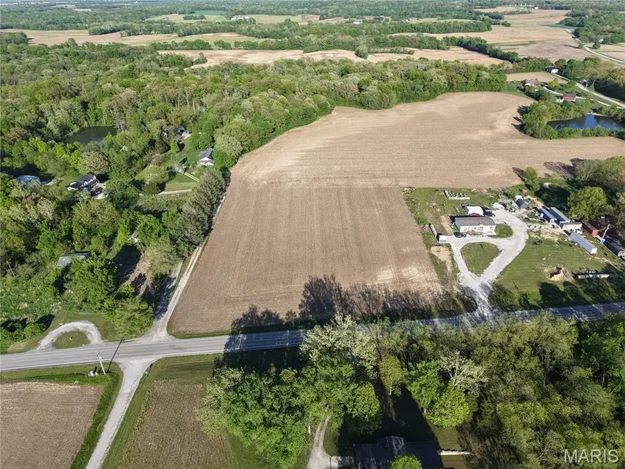 000 Baldwin Road, Baldwin, IL 62217 - #2