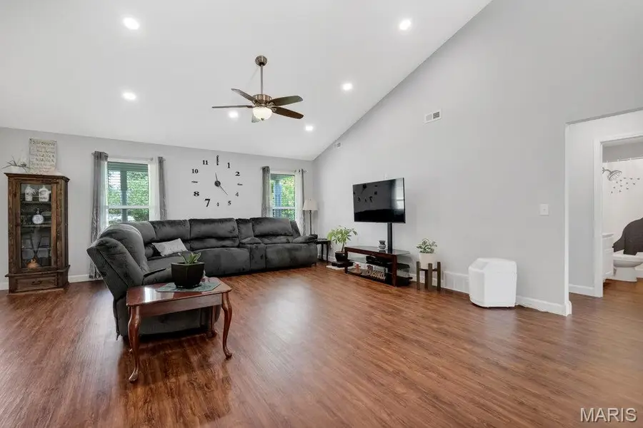 207 E Foreman Street, Jonesburg, MO 63351 - #3