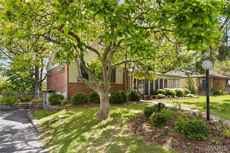 1140 E Parkedge Lane, University City, MO 63130 - #2