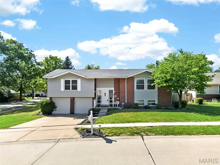 12741 Parkway Estates Drive, Saint Louis, MO 63146 - #3