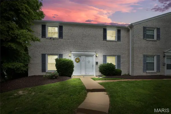 4020 Paule Avenue, St Louis, MO 63125