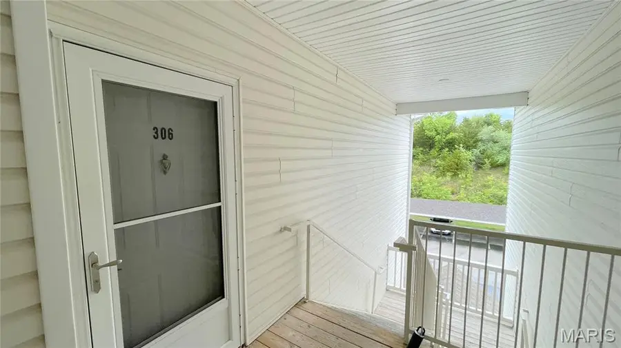33 Kassebaum Lane #306, Tesson Ferry, MO 63129 - #2