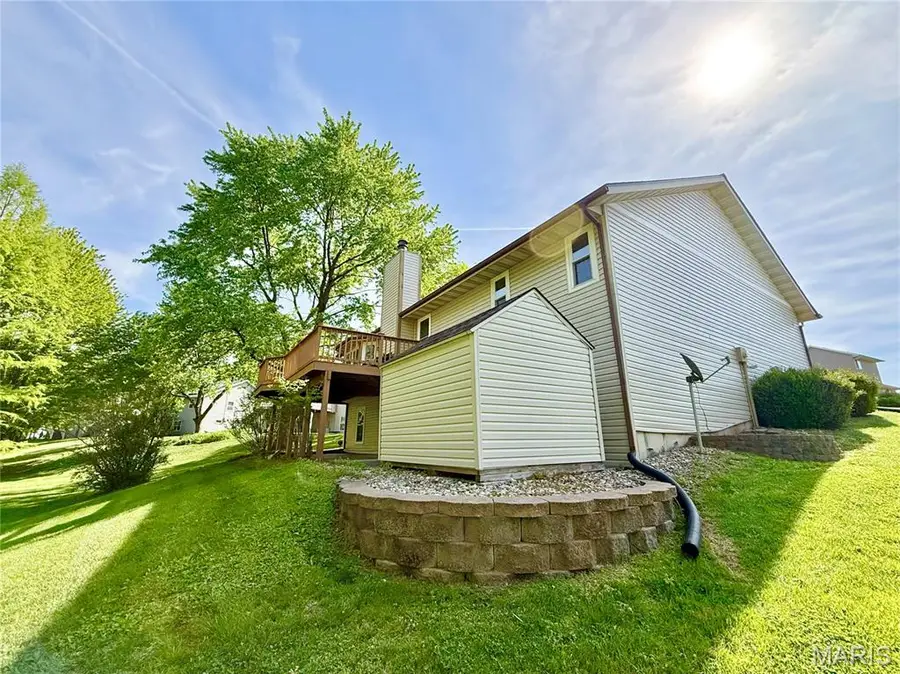 20 Englewood Drive, Glen Carbon, IL 62034 - #3