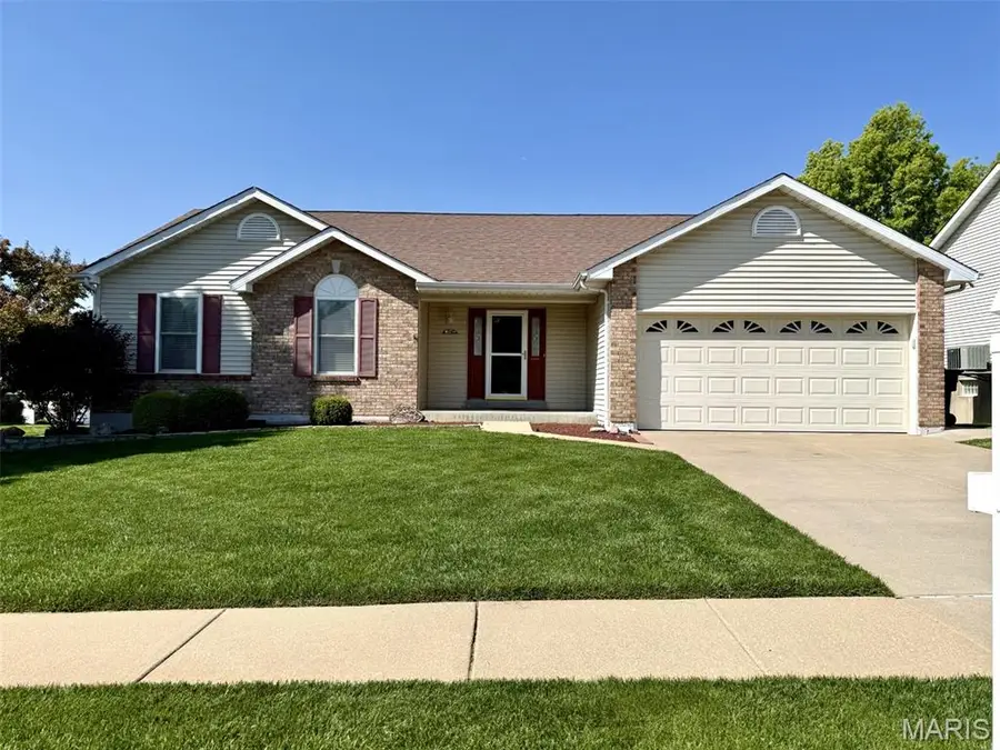 1848 Summitview Drive, Saint Charles, MO 63303 - #2