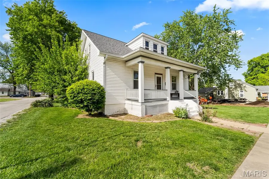 203 E Mill Street, Waterloo, IL 62298 - #3