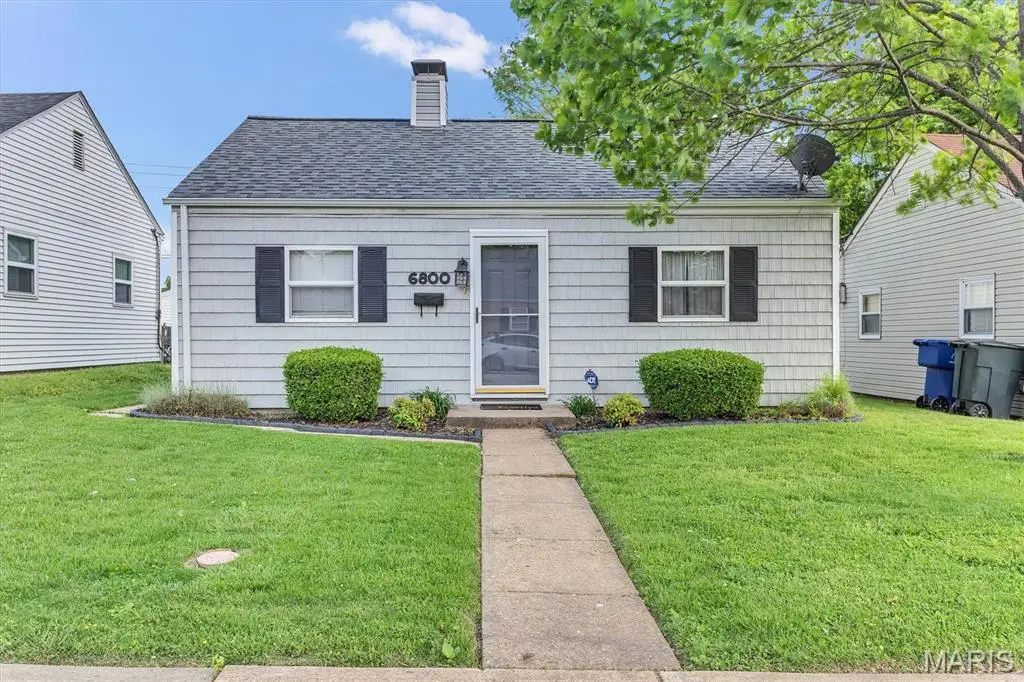 6800 Wanda Avenue, Saint Louis, MO 63116 - #1