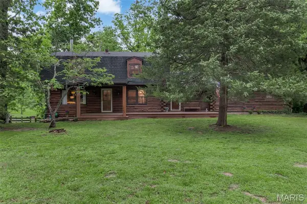 7 Wilderness Lane, Defiance, MO 63341