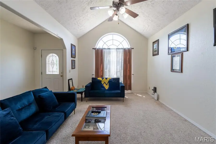 295 Carmel Valley Way, Saint Robert, MO 65584 - #3