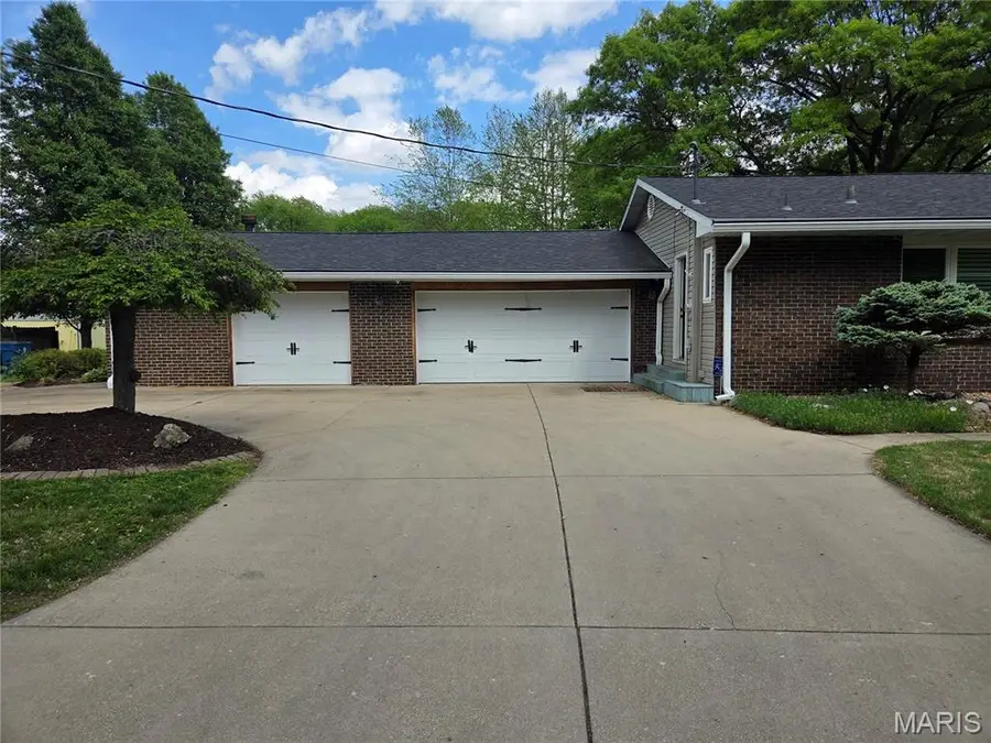 776 Timberlane Drive, Collinsville, IL 62234 - #2