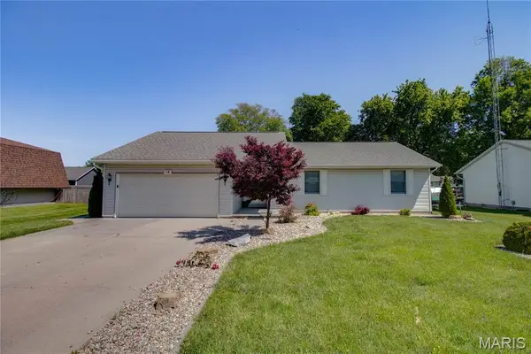 14 Conestoga Drive, Auburn, IL 62615