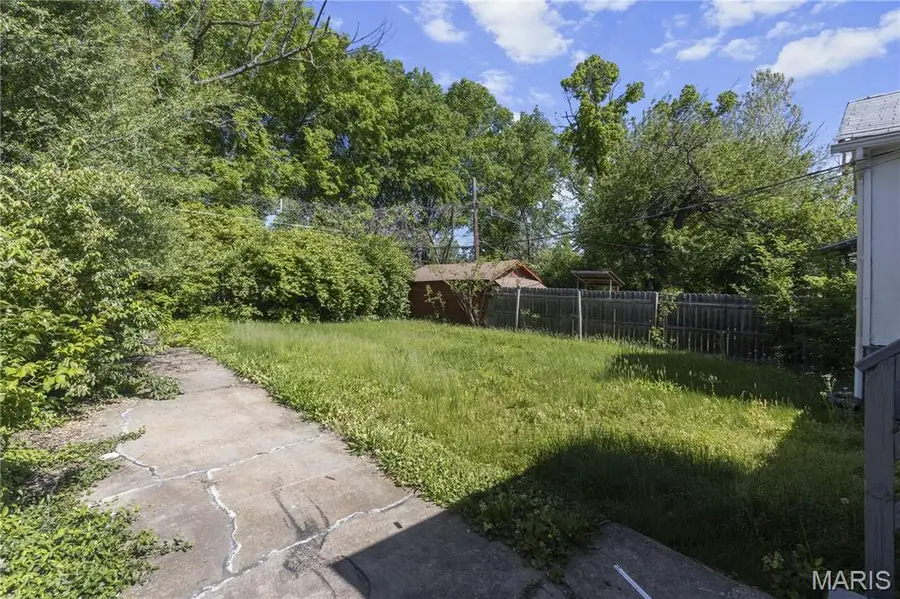 1467 Engelholm Avenue, Saint Louis, MO 63133 - #3