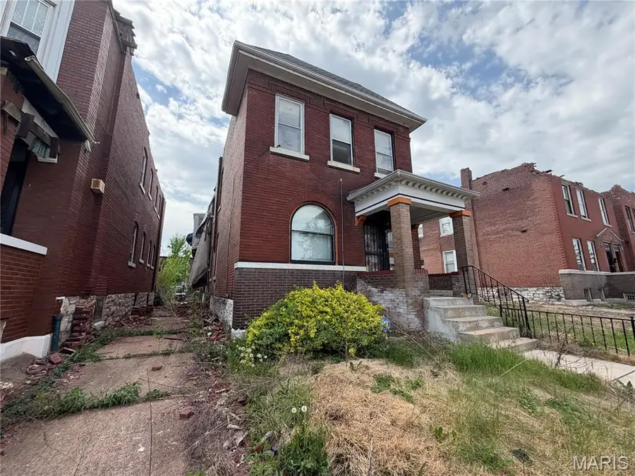 4180 Farlin Avenue, Saint Louis, MO 63115 - #3