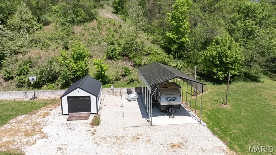 1060 Godar Hollow Road, Hardin, IL 62047 - #2