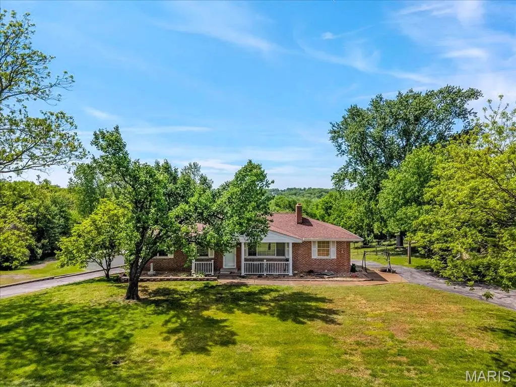 2948 Erb Road, Saint Louis, MO 63129 - #1