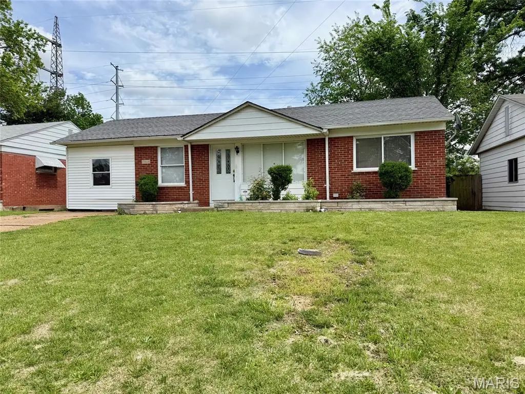 7916 Birkenhead Drive, Marlborough, MO 63123 - #1