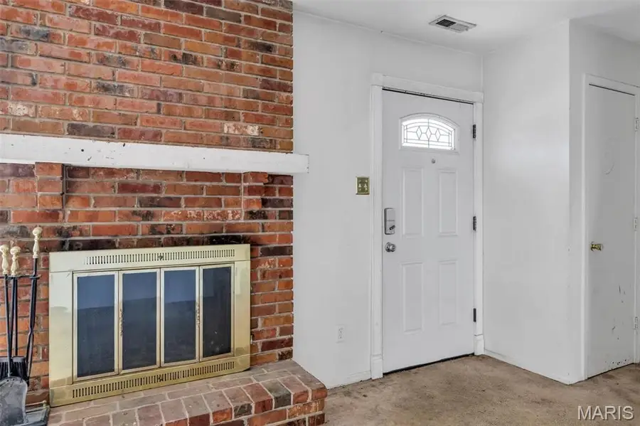 21 Park Charles Boulevard S #B, Saint Peters, MO 63376 - #3
