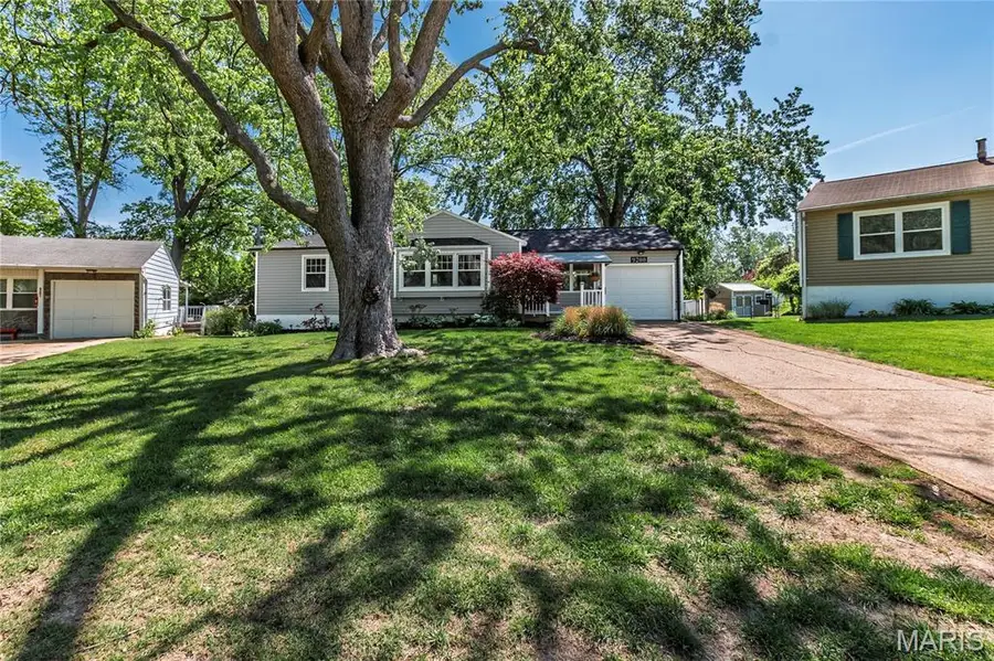 9200 Hallock Drive, Saint Louis, MO 63123 - #3