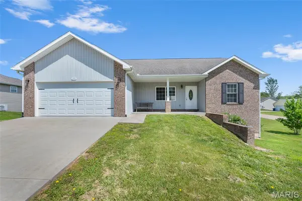 630 Oak Meadow Drive, Jackson, MO 63755