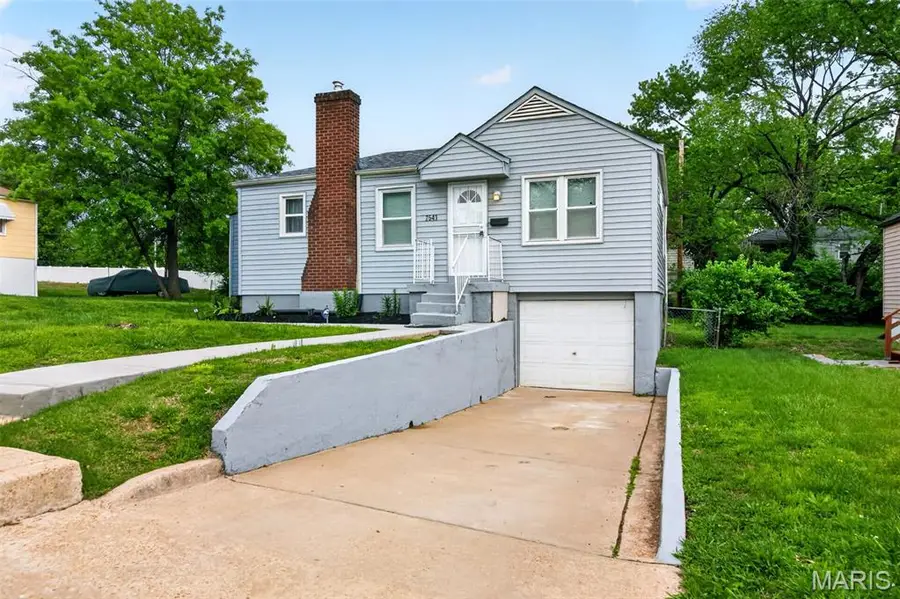 7541 Calvin Avenue, Saint Louis, MO 63136 - #2