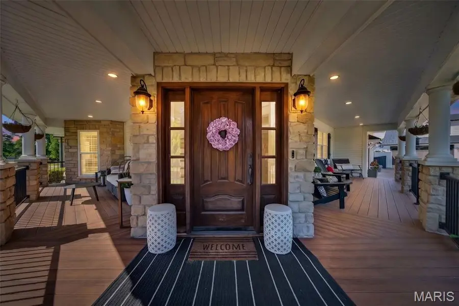9801 Hilltop Drive, Sunset Hills, MO 63128 - #3