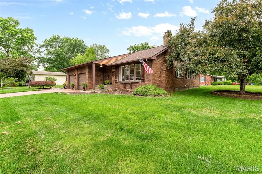 109 Glenridge Drive, Collinsville, IL 62234 - #3