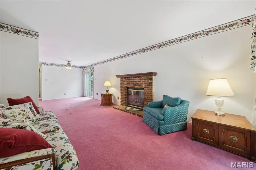 528 Spring Glen Drive, Ballwin, MO 63021 - #2