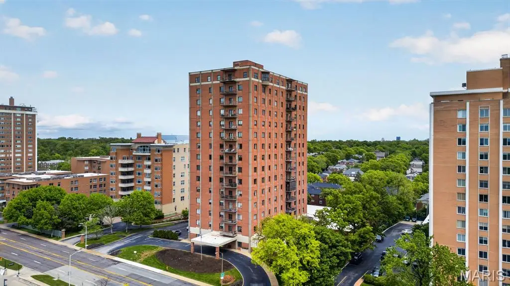 816 S Hanley Road #14B, Clayton, MO 63105 - #1