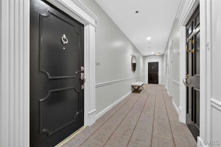 816 S Hanley Road #14B, Clayton, MO 63105 - #2