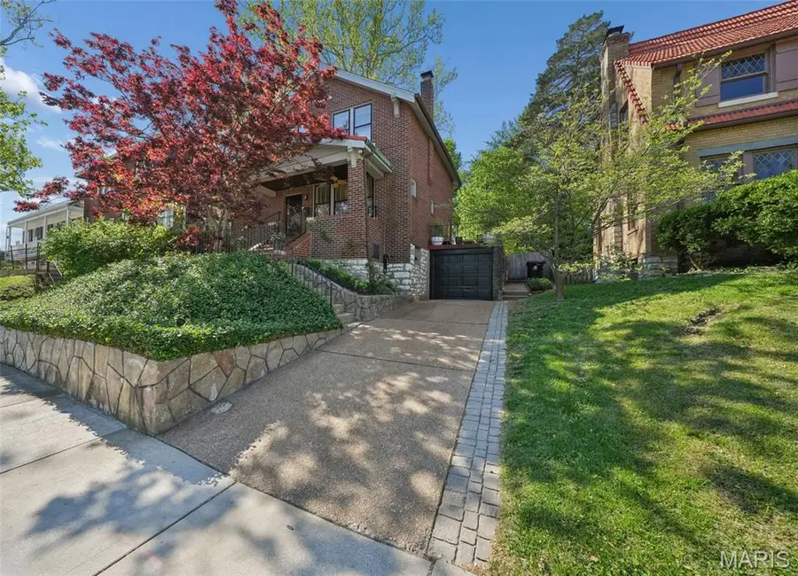 7516 Delmar Boulevard, Saint Louis, MO 63130 - #2