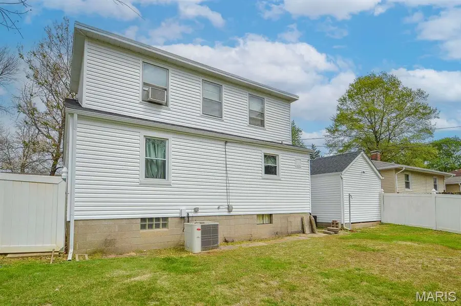 2320 Meadow Drive, Belleville, IL 62226 - #3