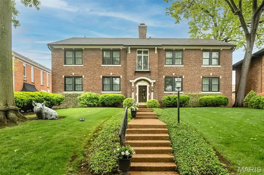 215 N Central Avenue #2S, Clayton, MO 63105 - #1