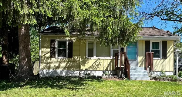 3518 Saint Blase Lane, St Ann, MO 63074