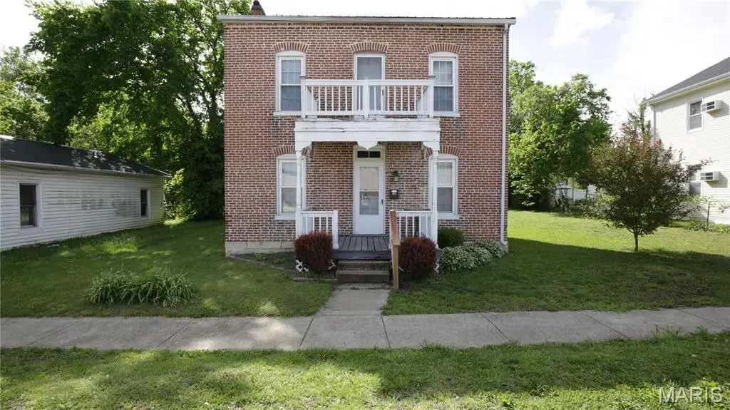 914 S Main St, De Soto, MO 63020 - #1