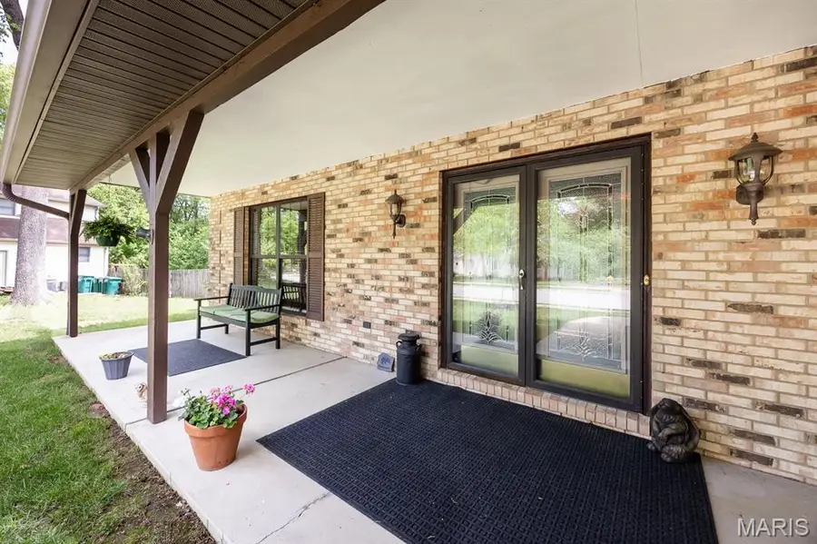 107 W Brittany Lane, O Fallon, IL 62269 - #3